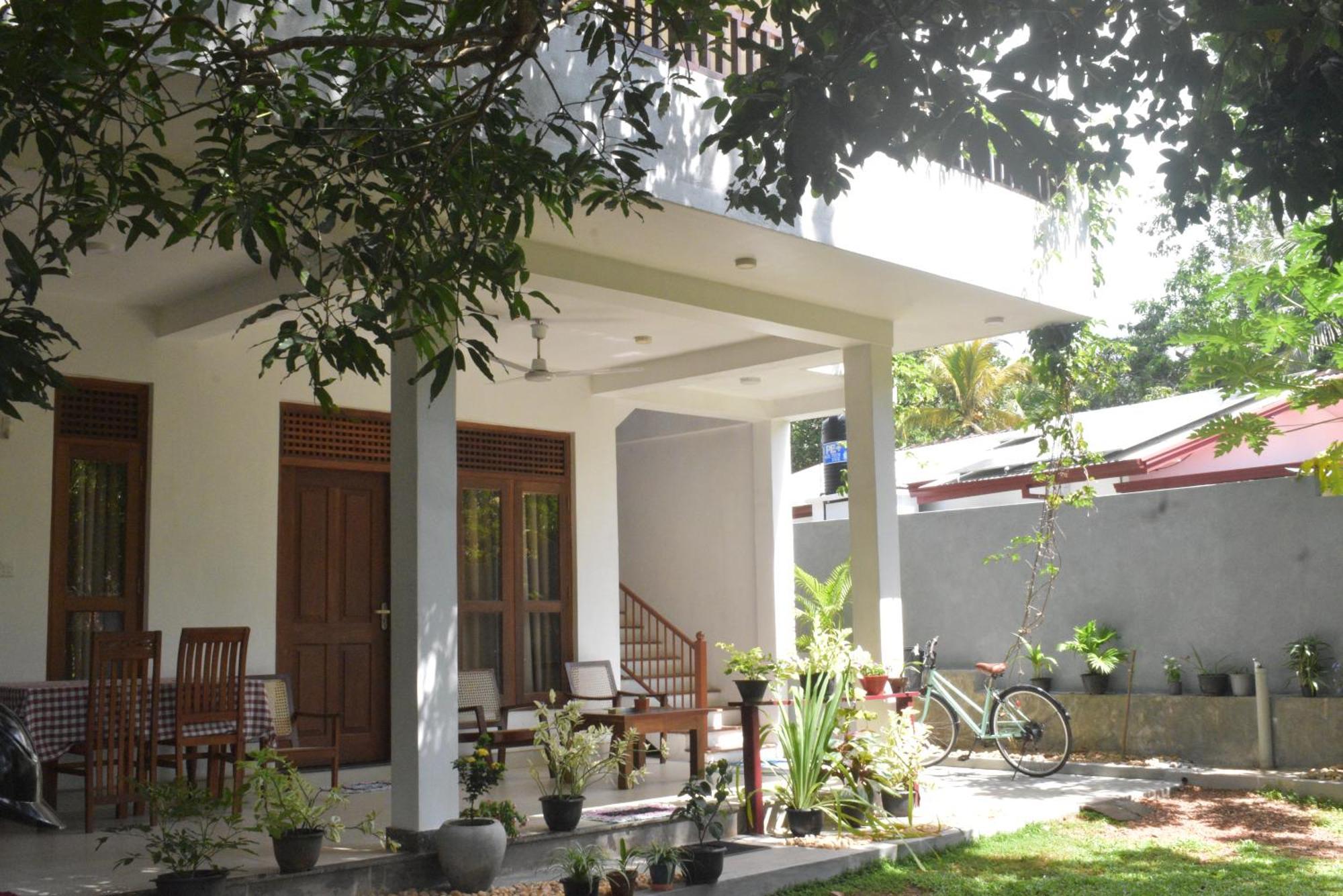 Villa Wanderlust Hikkaduwa Exterior photo